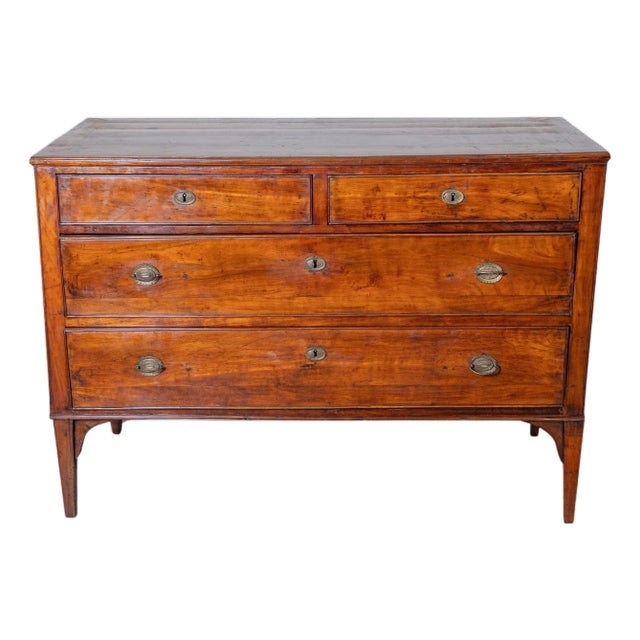 18th-century Italian Cherrywood Chest of Drawers from Venice For Sale