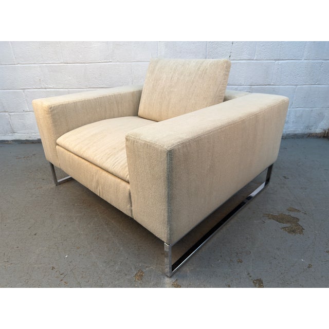 Mid-Century Modern Lounge Chair With Chrome Legs For Sale - Image 14 of 15
