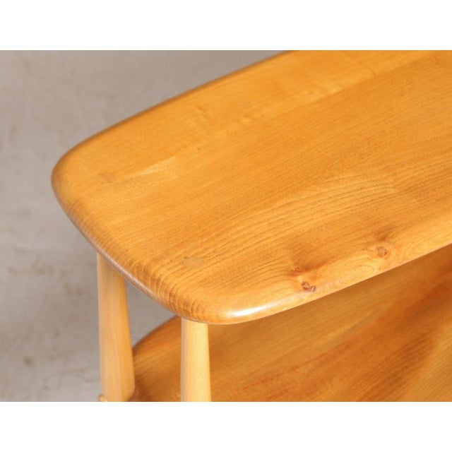 Wood Mid-Century Model 361 Baby Giraffe Windsor Trolley Bookcase in Elm and Beech from Ercol, 1960 For Sale - Image 7 of 11