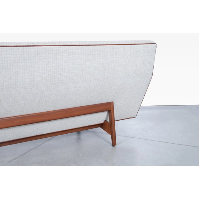 1950s Vintage Walnut Sofa Model U-150 by Jens Risom For Sale - Image 10 of 11