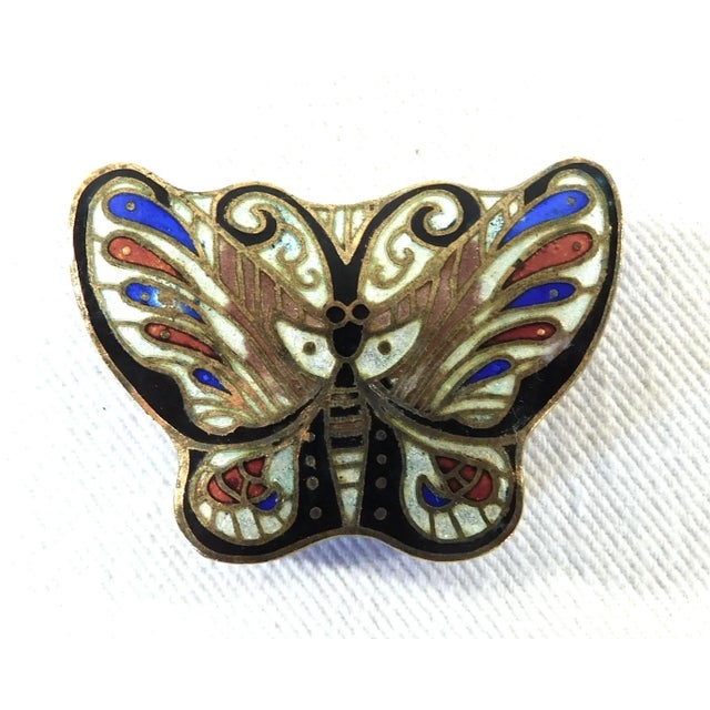 Chinese Small Vintage Chinese Cloisonne Butterfly Enamel & Brass Pill Box Holder For Sale - Image 3 of 6