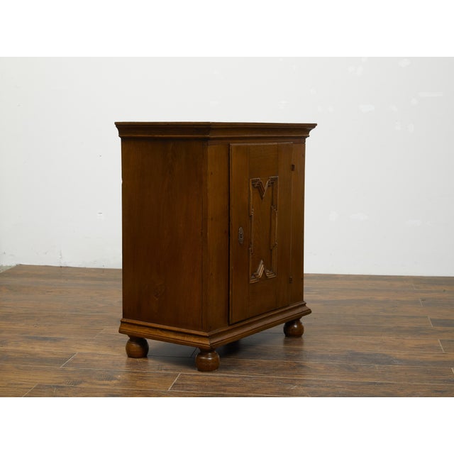 Italian Italian 1820s Small Oak Cabinet with Single Door and Geometric Carved Motif For Sale - Image 3 of 11
