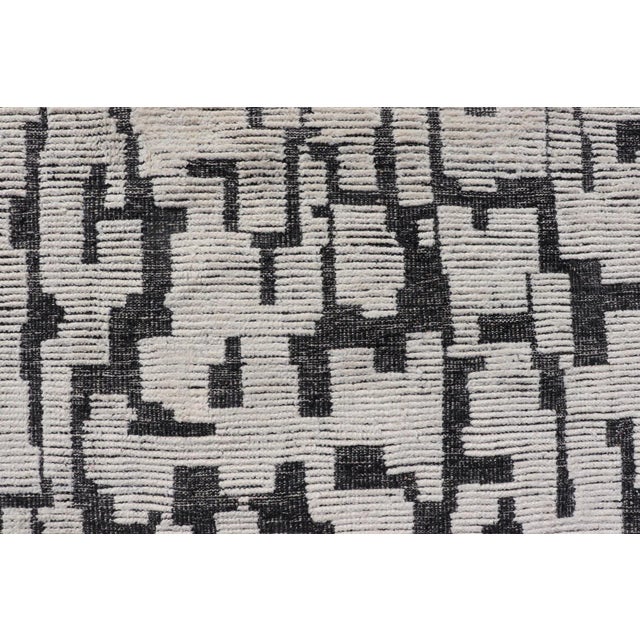 Textile Keivan Woven Arts Large Moroccan Contemporary Rug in White and Black 9'10 X 15'2 For Sale - Image 7 of 11