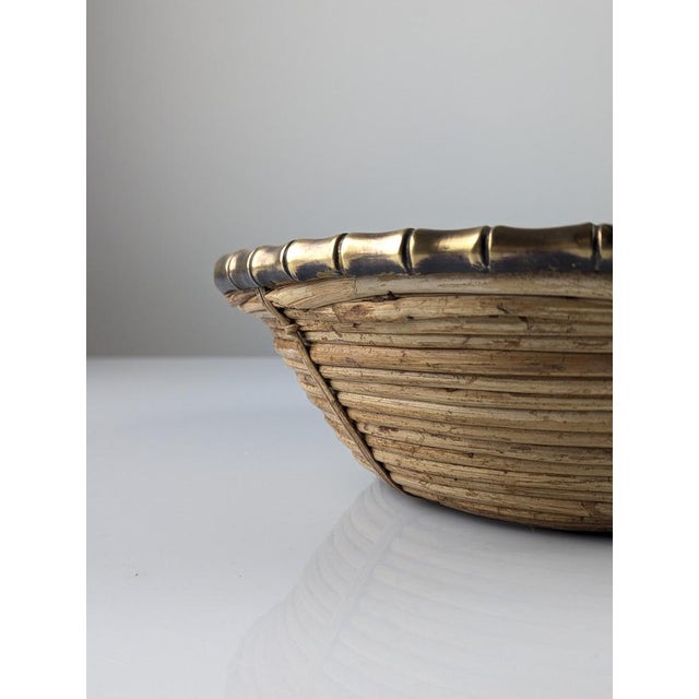 Woven Rattan and Brass Centerpiece Bowl, Italy, 1970s, in Good conditions. Designed 1970 to 1979