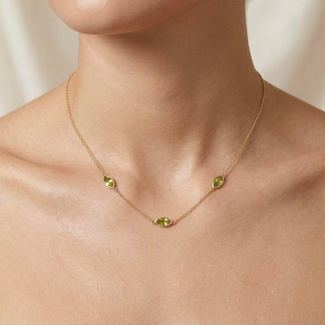 Contemporary Natural Peridot Station Necklace | August Birthstone Necklace | Minimalist Bezel Set Layering Stackable Necklace For Sale - Image 3 of 3