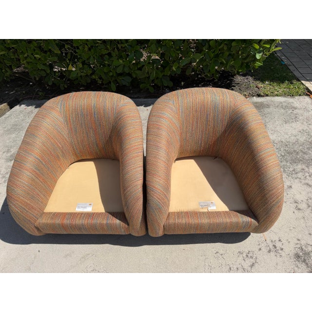Vintage Milo Baughman Style Sculptural Swivel Barrel Lounge Chairs by Classic Gallery, Pair For Sale - Image 10 of 15