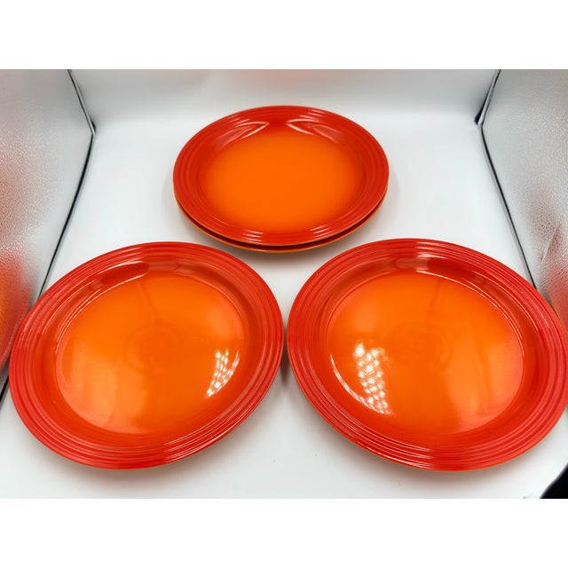 2020s Le Creuset Stoneware Vancouver Flame Orange 4pc Dinner Plates Set 10.5" For Sale - Image 5 of 8
