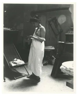Heinrich Zille, Image from Nude Studies (Edition Griffelkunst), 1999, Photograph