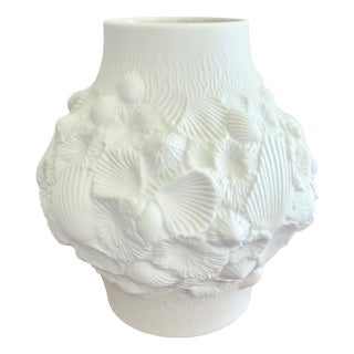 Vintage German Shell Vase in Bisque Porcelain from AK Kaiser, 1970s For Sale