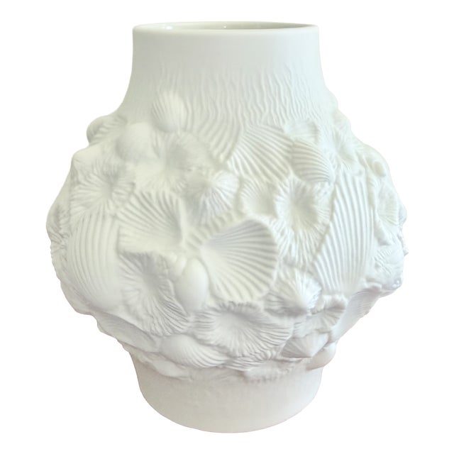 Vintage German Shell Vase in Bisque Porcelain from AK Kaiser, 1970s For Sale