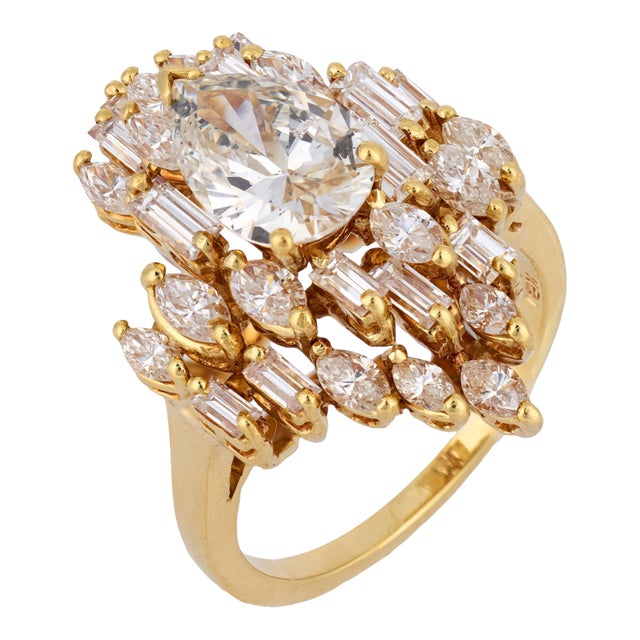 Vintage Gia 1.62 Carat Pear Shape Diamond 18k Yellow Gold Cocktail Ring, Size 6.75 For Sale