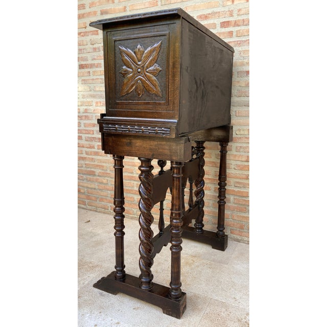 Brown Antique Spanish Renaissance Bar Cabinet in Oak, 1890 For Sale - Image 8 of 18