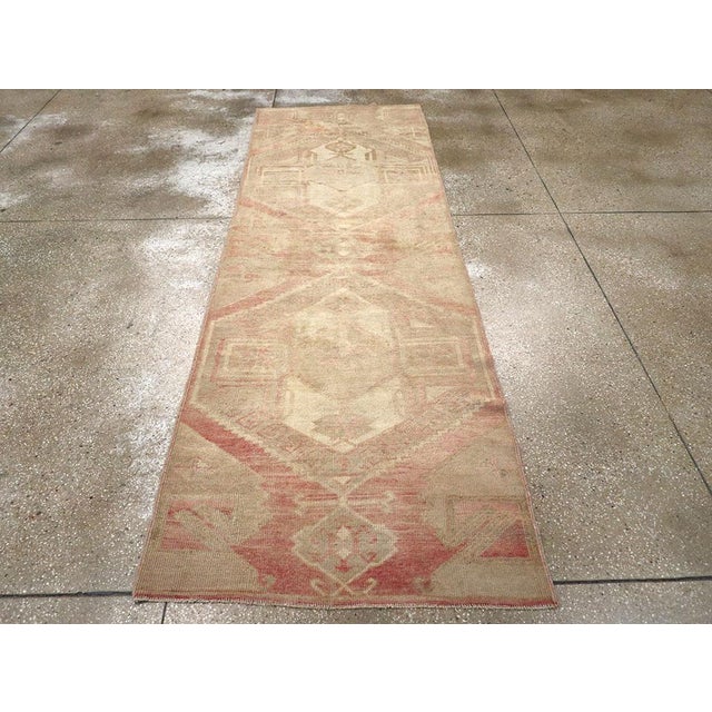 Galerie Shabab Collection Mid-20th Century Turkish Anatolian Runner For Sale - Image 4 of 10