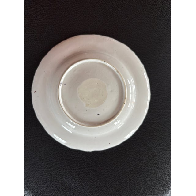18th Century Chelsea “Hans Sloane Series” Botanical Dessert Plate Depicting Insects Unmarked For Sale - Image 5 of 9