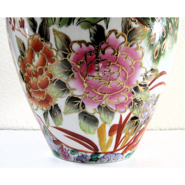 1960s Vintage Chinoiserie Hand Painted Famille Rose Peacock Porcelain Vase For Sale - Image 5 of 12