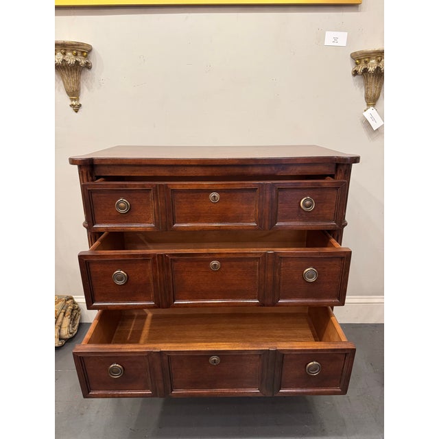 Late 20th Century CTH Sherill Occasional Louis XVI Style Entry Chest For Sale In Boston - Image 6 of 8
