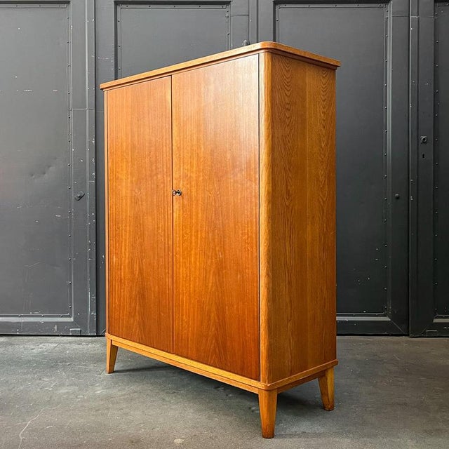 Mid-Century Linen Cupboard from VEB Möbelindustrie Halle For Sale - Image 4 of 18