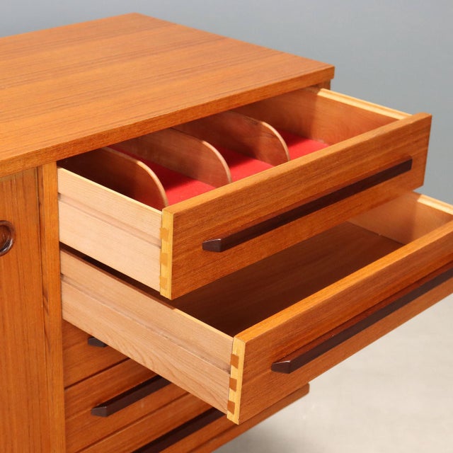 Vintage Teak Sideboard, 1960s For Sale - Image 6 of 13