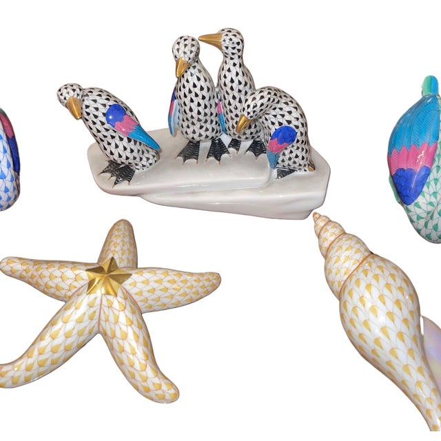Modern Set of Ten Herend Porcelain Aquatic Animal Figurines. Hungary, 20th Century. For Sale - Image 3 of 9