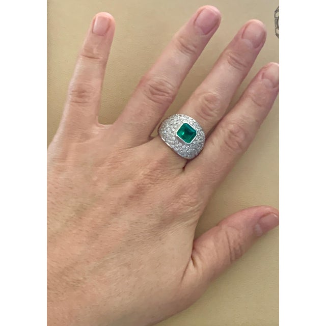 3 Carat Emerald Cut Colombian Emerald and Diamond 18 Karat Gold Ring Estate For Sale - Image 13 of 18