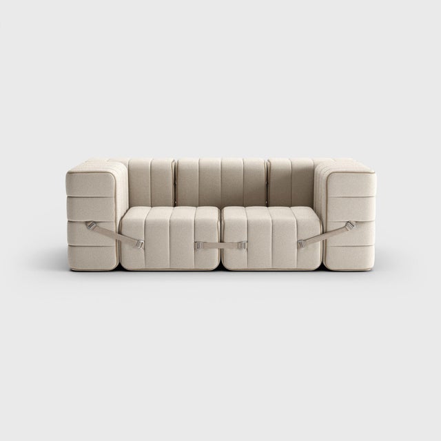 The classic seven. Why shouldn't you be able to turn a modular sofa into a classic sofa? a truly compact and cozy couch...