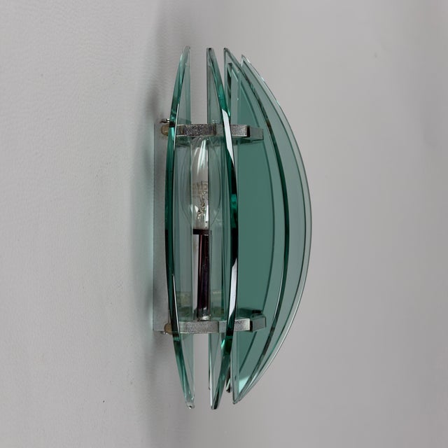 1970s Vintage Wall Lamps in Smoked Glass from Veca, 1970s, Set of 2 For Sale - Image 5 of 14