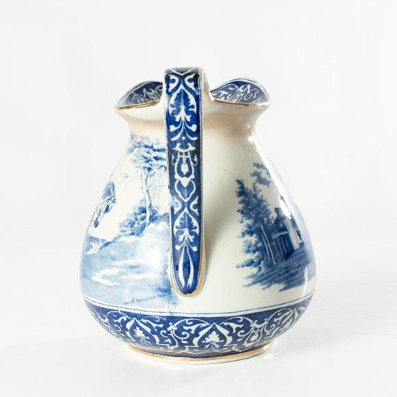 Antique Buffalo Pottery Blue and White Geroge Washington Mount Vernon Transferware Pitcher For Sale - Image 4 of 7