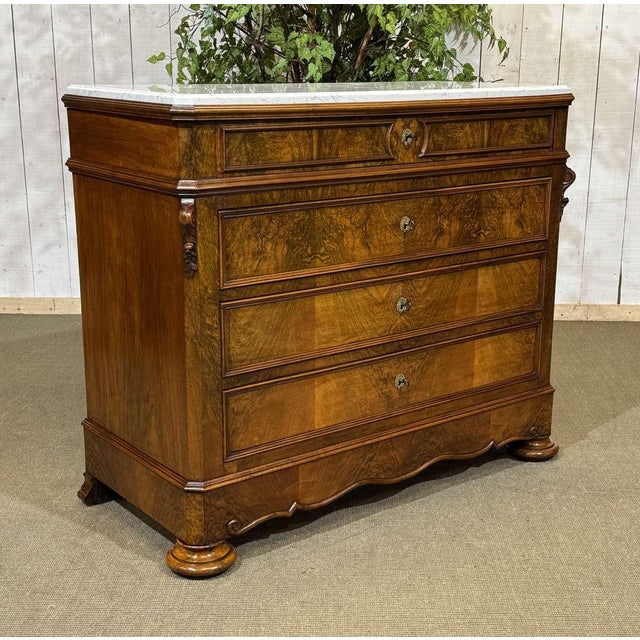 Napoleon III Commode in Walnut, Fir and White Marble, 19th Century, in Good conditions. Designed before 1890