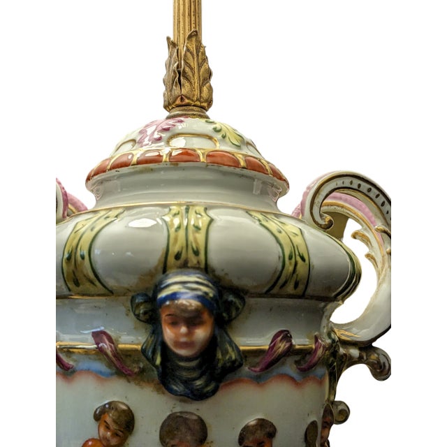 1940s Vintage Capodimonte Putti Cherubs Porcelain Lamp For Sale - Image 5 of 7