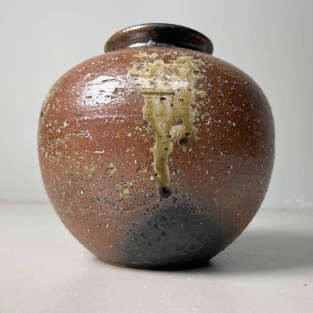 Mid-Century Shigaraki Ikebana Flower Vase, 1960s For Sale - Image 4 of 17