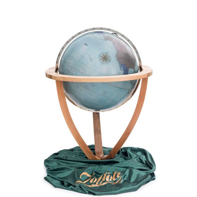 Trilogy is a design object born from the tireless pursuit of balance between solidity of material and lightness of form....