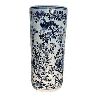 Late 20th Century Umbrella Stand Blue & White Porcelain For Sale
