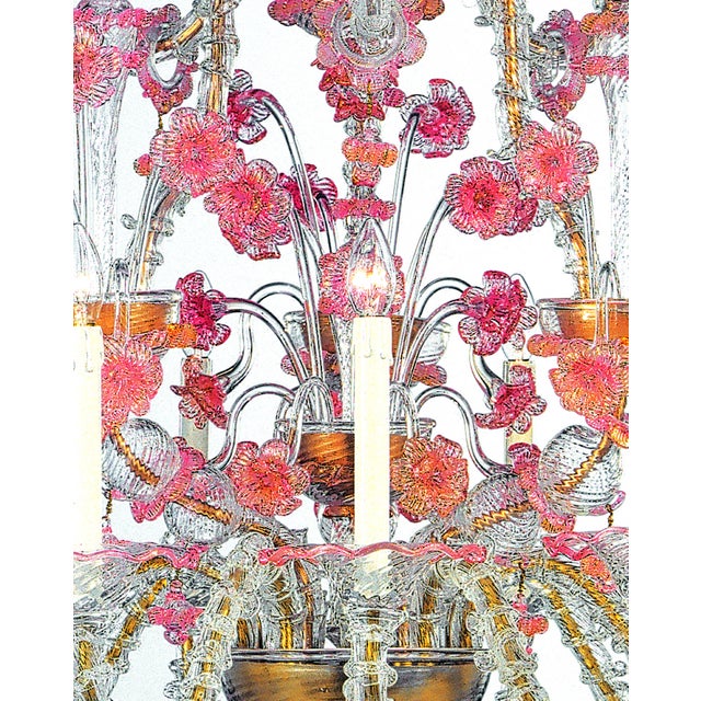 2020s Venetian Romantic Transparent and Pink Floreal “Cà Rezzonico” Chandelier in Murano Glass. For Sale - Image 5 of 6