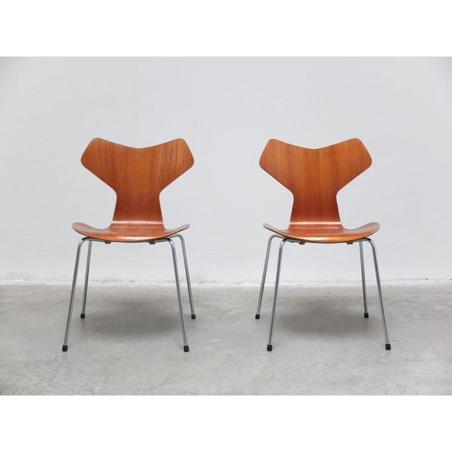 Lovely pair of ‘Grand Prix’ chairs designed by Arne Jacobsen in 1957. During that year, the chair was displayed at the...