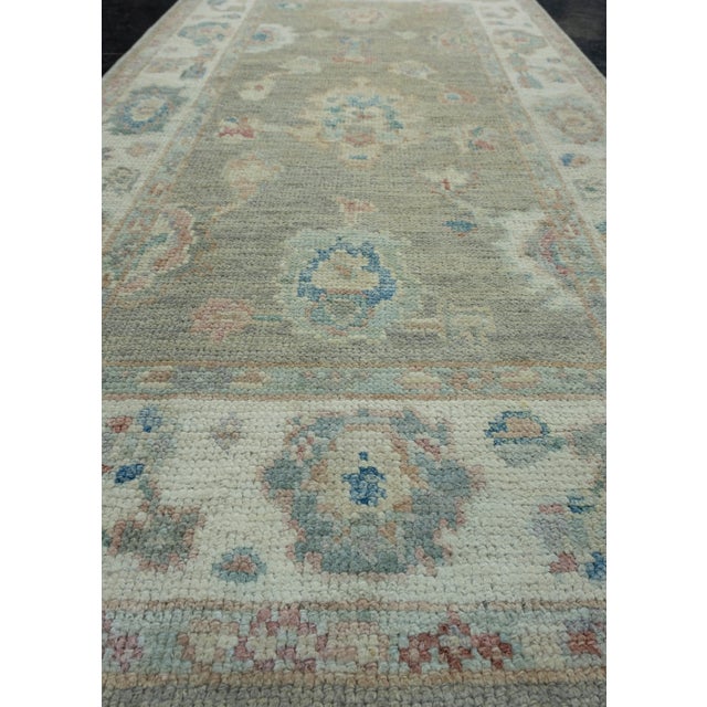 Early 21st Century Turkish Oushak Rug 2'10" x 5'5" #17936 For Sale - Image 5 of 8