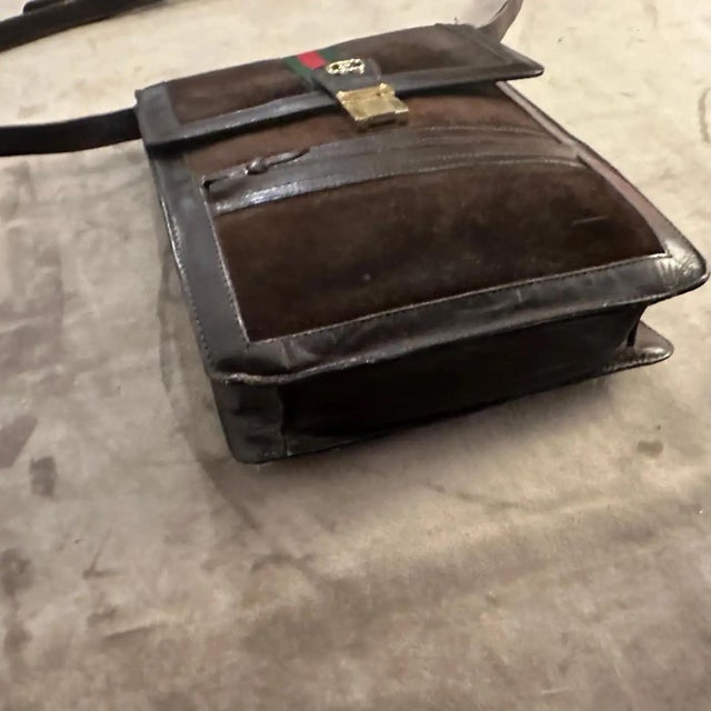 Animal Skin 1970s Iconic Gucci Men's Bag For Sale - Image 7 of 12