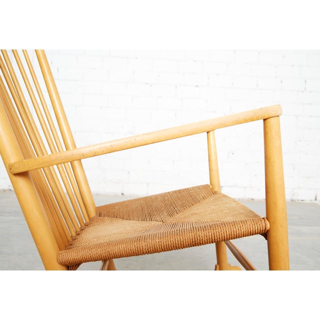 Vintage J16 Rocking Chair by Hans J. Wegner for FDB Møbler, 1960s For Sale - Image 11 of 17