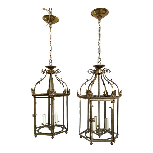 Pair Vaughan Designs English Regency Style Brass Hanging Lanterns For Sale