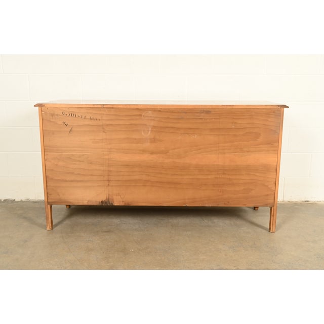 Thomasville French Provincial Louis XV Carved Walnut Sideboard Credenza, Circa 1970s For Sale - Image 15 of 16