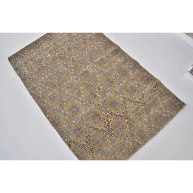 Textile 1960s Boho Chic Turkish Wool Rug For Sale - Image 7 of 10