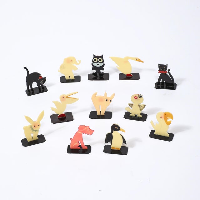 Set of Twelve Art Deco Graphic Animal Cutout Bakelite Place Card Holders For Sale - Image 9 of 9