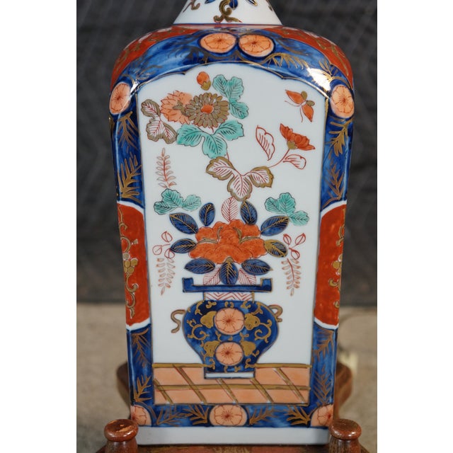 Mid 20th Century Mid Century Modern Marbro Lamp Co Japanese Imari Porcelain Table Lamp Chinoiserie Urn For Sale - Image 6 of 18