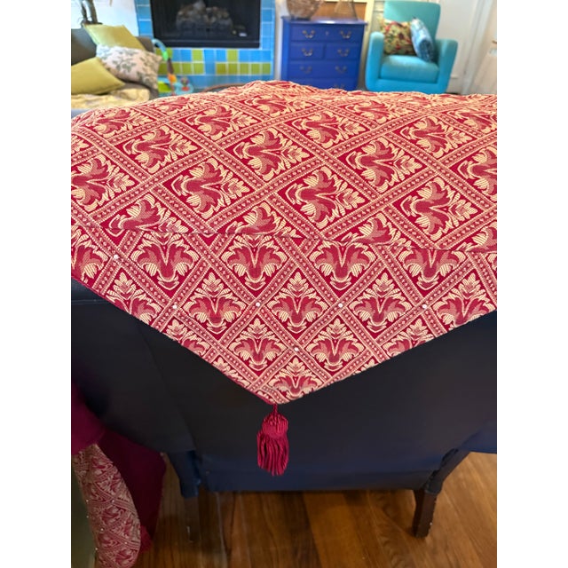 7’ Mantle decor. 1990 Victorian revival. Machine woven. Nice drape on both sides. Richly patterned. Gold/red brocade. Lush...