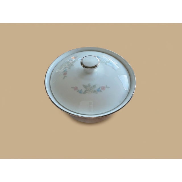 White Fairfield "Rosepoint" Fine China - 5-Piece Service Set for 12 With Additional Service China - 63 pcs For Sale - Image 8 of 11