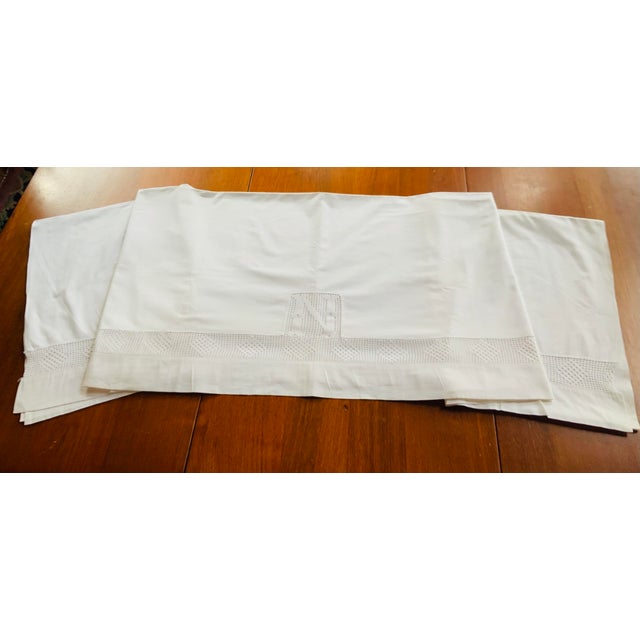 Nantucket Estate — 1930s Linen Pillowcase Set With Monogram & Filet Crochet — 2 Cases + 80" Day Cover For Sale - Image 4 of 6