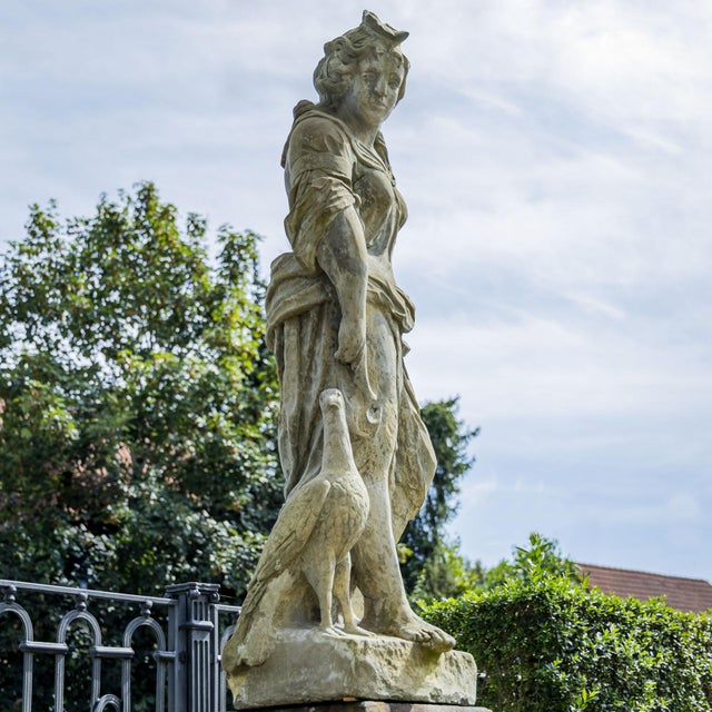◇Hera Hera – www.thewitchesmoon.com