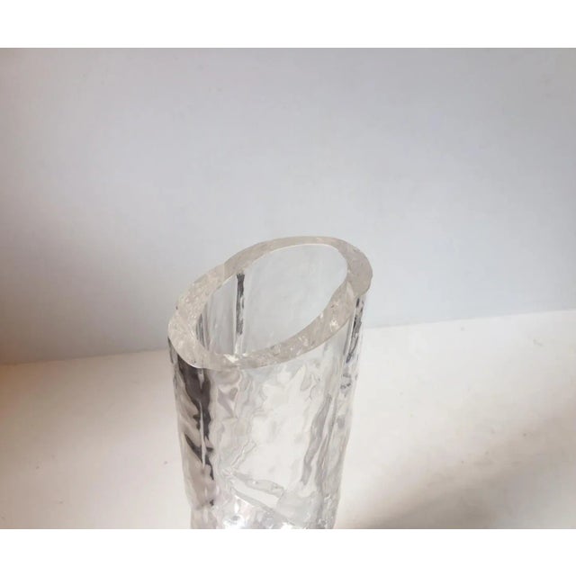 Modernist Sunburst Vase in Iced Glass by Rune Strand for Sea Glasbruk, 1960s For Sale - Image 4 of 8