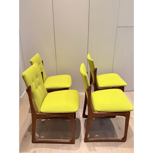 Wood Mid-Century Modern Danish Teak Dining Chairs Attributed to Vamdrup Stolefabrik, 1960s, Maharam Meld Chartreuse — Set of 4 For Sale - Image 7 of 8