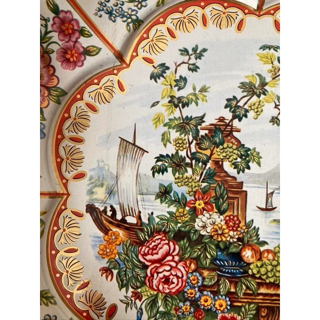 English Victorian Red Roses Toleware Bowl, Plate or Tray by Daher- Large For Sale In New York - Image 6 of 12