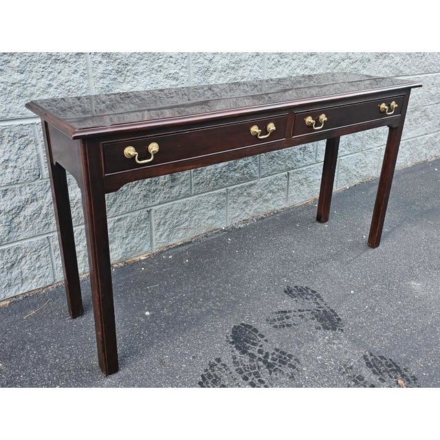 Late 20th Century Stickley Chippendale Solid Mahogany Console Table With Protective Glass Top For Sale - Image 5 of 11